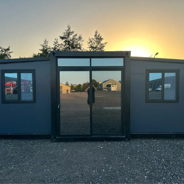 Tiny House Conteneur habitable Luxe Black – 37,7 m² – 2 chambres